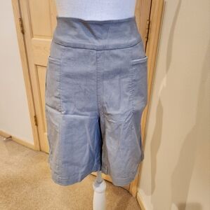 Women's Gray High-Waisted Golf Shorts